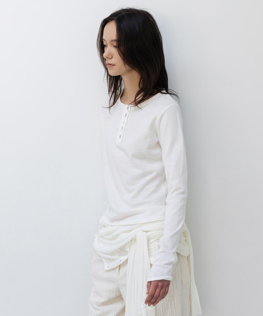 INSILENCE WOMEN Natural Henley Neck Long Sleeve Ivory