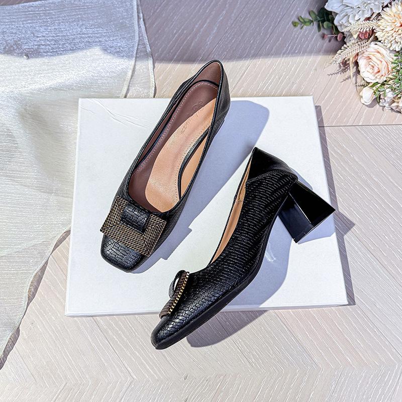 French thick-heeled high-heeled shoes are not tired of feet, spring and autumn thick-grained soft leather middle-heeled shoes, square head, shallow