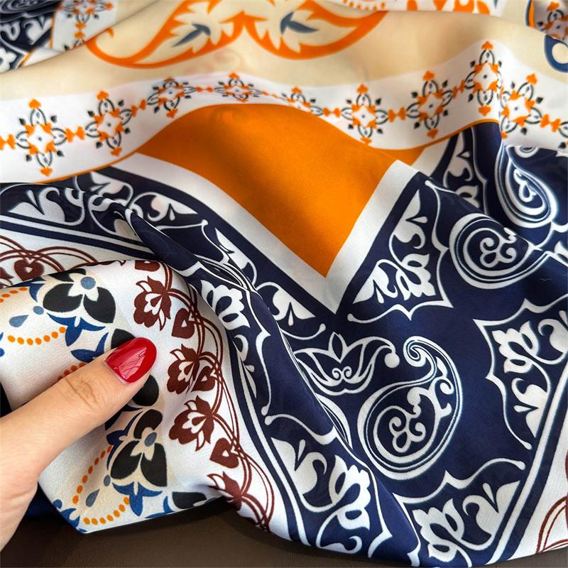 Printemps Et Ete Mode Luxe Impression 90*90Cm Femmes Echarpe Satin Carre Chale Elegant Foulard Plage