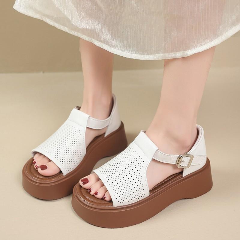 Fashion 2025Women'S Leather Upper Plus Size Sandals Open Toe Roman Thick Sole Flat Sandals Hollow Breathable Comfort