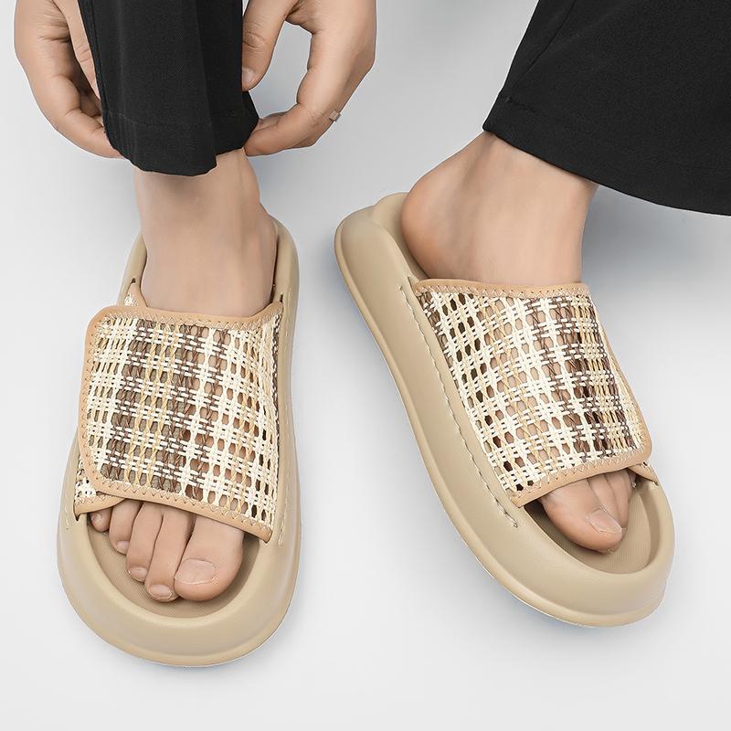 Fashion New Men's Breathable Mesh Slip-On Walking Shoes Lightweight Comfortable Outdoor Slippers Non-Slip Casual Sports Sandals for Men