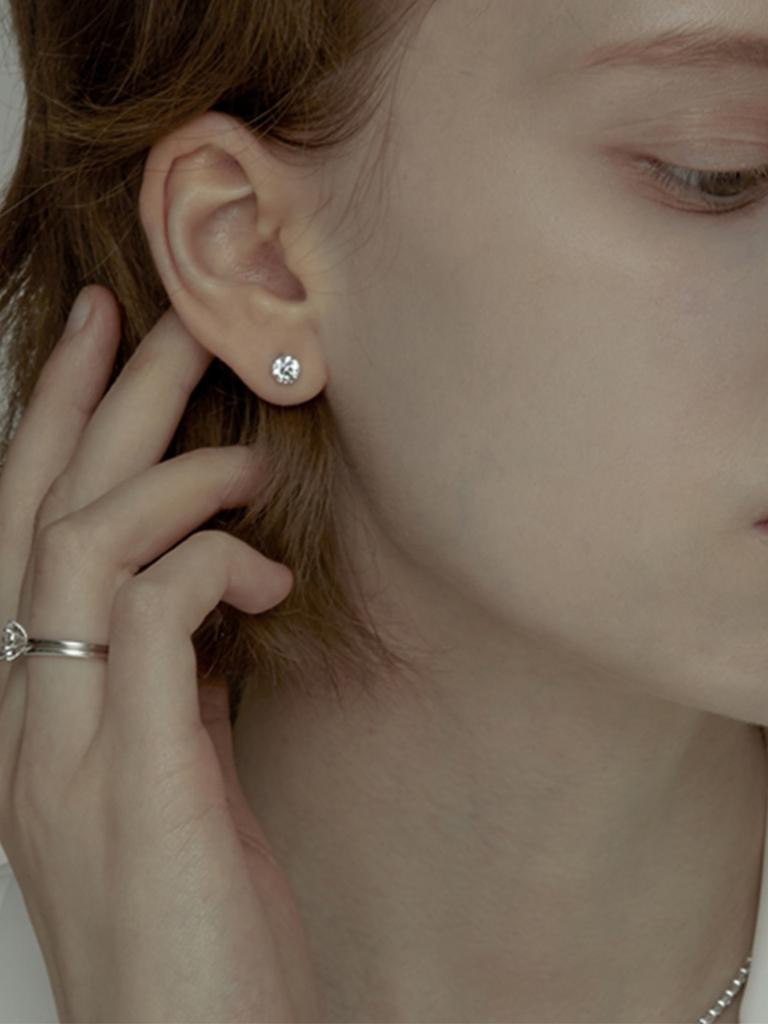 J.Gracelet Shallow Round Js1 Earring