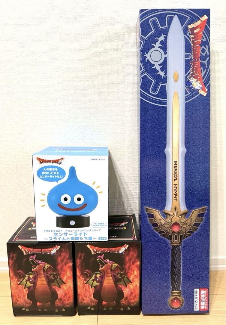 

[USED] Dragon Quest Prize Bulk Sale: Sword of Roto, Slime, Dragon King Figure