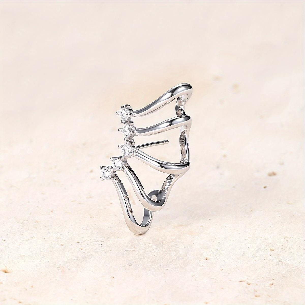 Hot-selling butterfly elf stud earrings light luxury design cold wind French retro diamond earrings