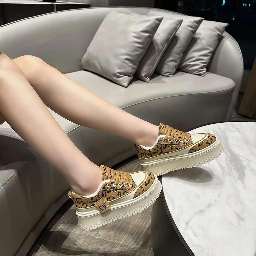 Women's Spring New Thick Baseplate Shoes Women's Shoes Versatile and High Student Sports and Leisure Shoes Women