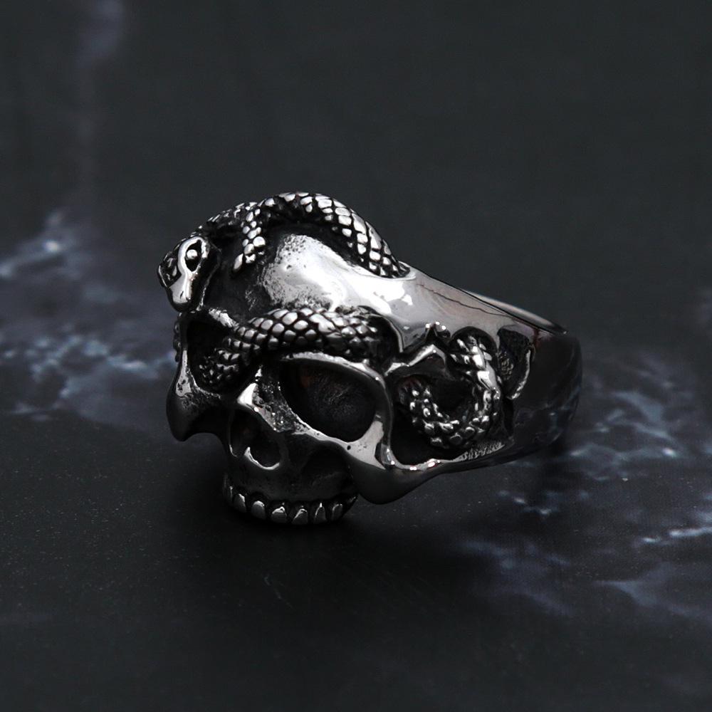 European and American Hiphop Hip-hop Snake Skull Ring Halloween Dark Trend People