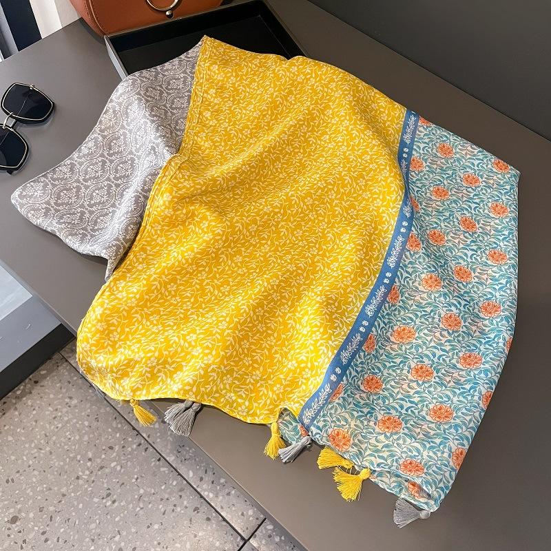 Dünner Baumwoll- und Leinen-Schal für Damen für Frühling und Sommer Ethno-Stil Quasten-Schal Reiseschal Strandtuch Atmungsaktiv Weich