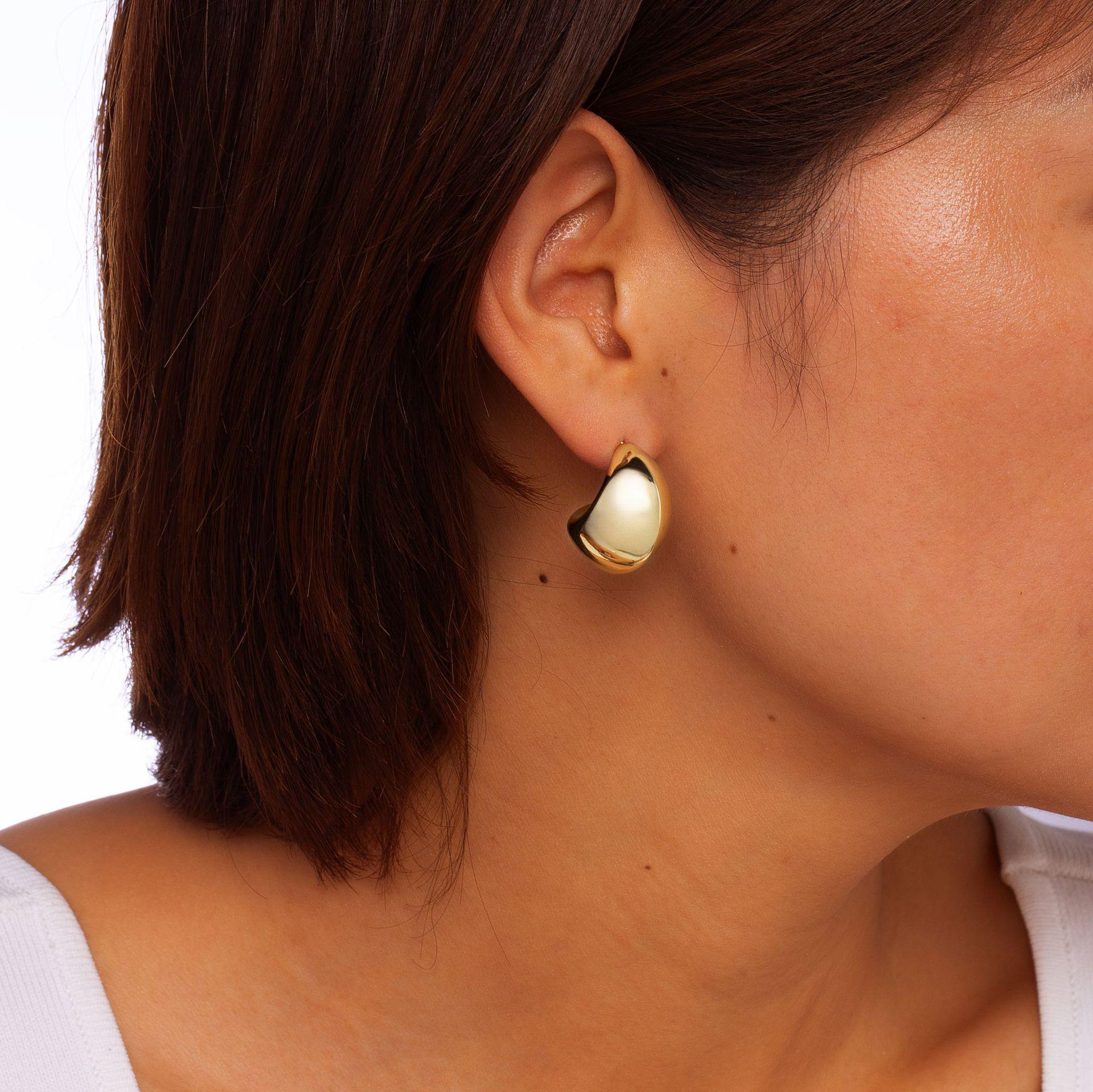 

«Высококачественные уникальные глянцевые металлические серьги для женщин»