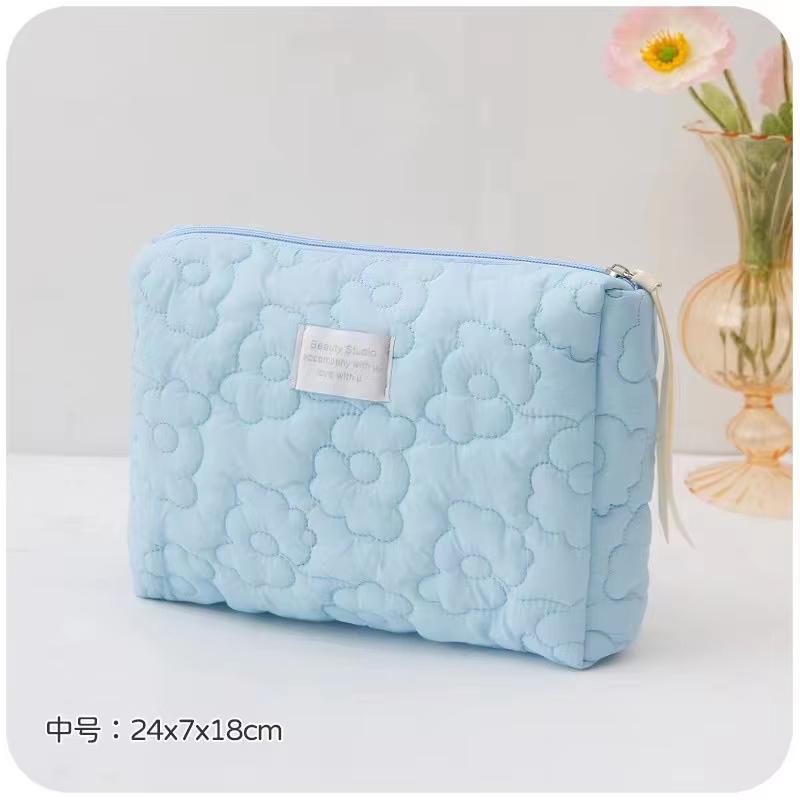 Kosmetiktasche mit weichem Blumenmuster, tragbare Make-up-Verpackung, Aufbewahrungsorganizer, großes Fassungsvermögen, Reise-Waschbeutel für Damen