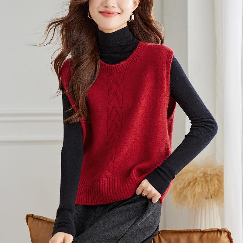 Red Round Neck Vest New Spring Dress Korean Retro Twist Knitted Vest Top for For Women