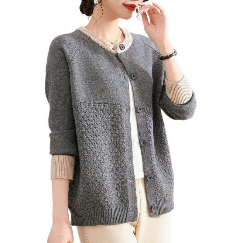Middle-aged mother spring knitted sweater women's spring and autumn long-sleeved clothes middle-aged and elderly sweater outer bottoming shirt