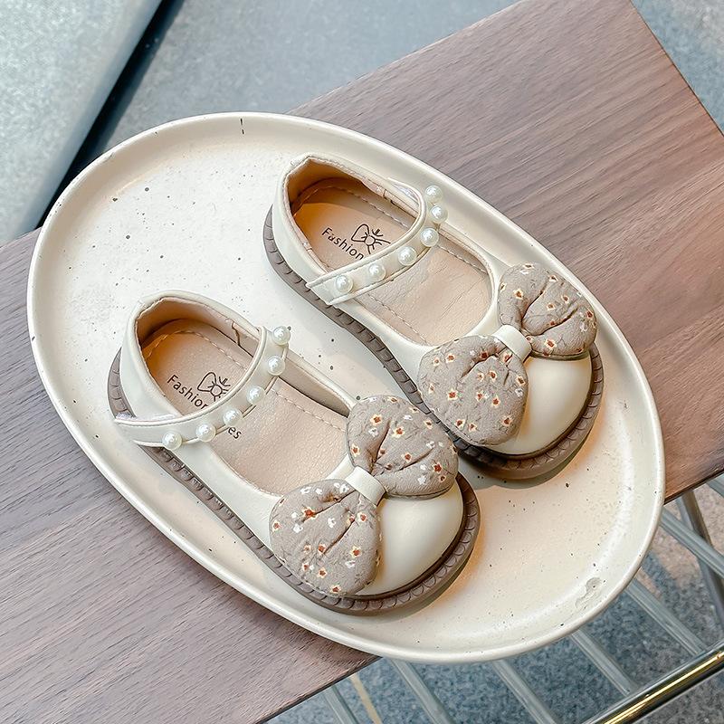 Kinderschuhe aus Leder 2026 Frühling und Herbst Koreanischer Stil Prinzessinnenschuhe für Mädchen für Kleinkinder, Weiche Sohle, Rutschfest, Langlebig und Rutschfest