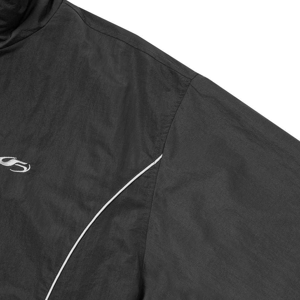 Filluminate Curved Line Windbreaker - Black
