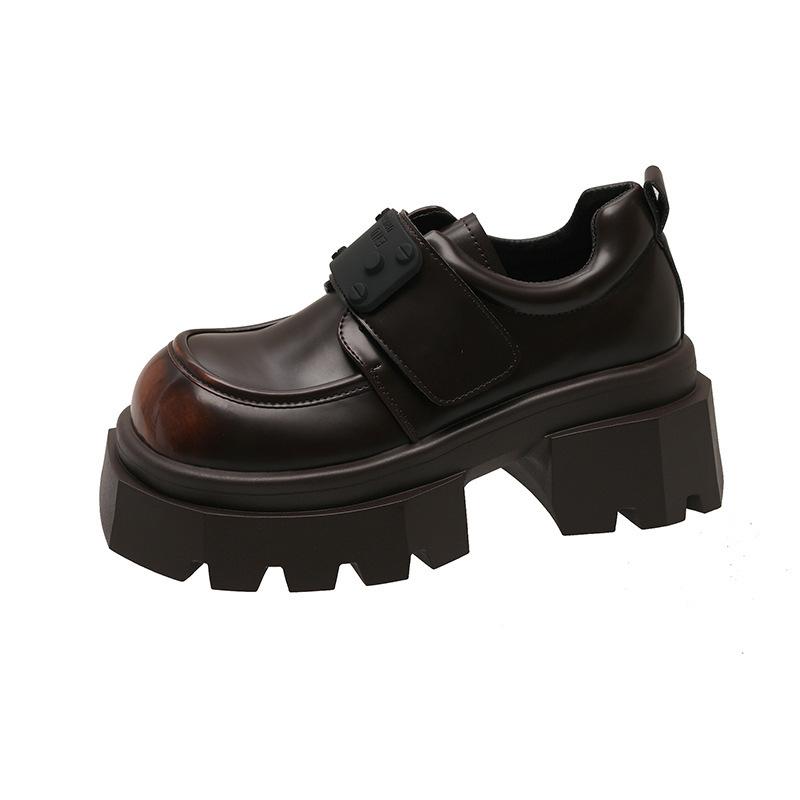 

Черные туфли на платформе в британском стиле, маленькие кожаные туфли, женские лоферы на платформе, новая популярная обувь 2025 года, универсальные одинарные туфли jk 40 коричневый