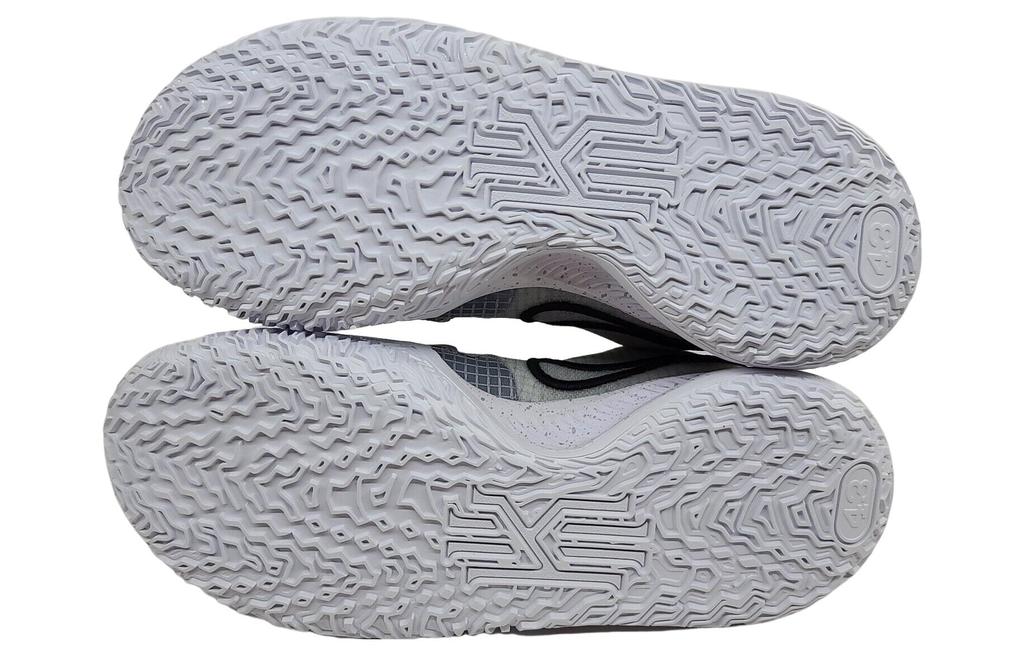 Nike Kyrie 4 Low Tb Wolf Grey DM5041-003