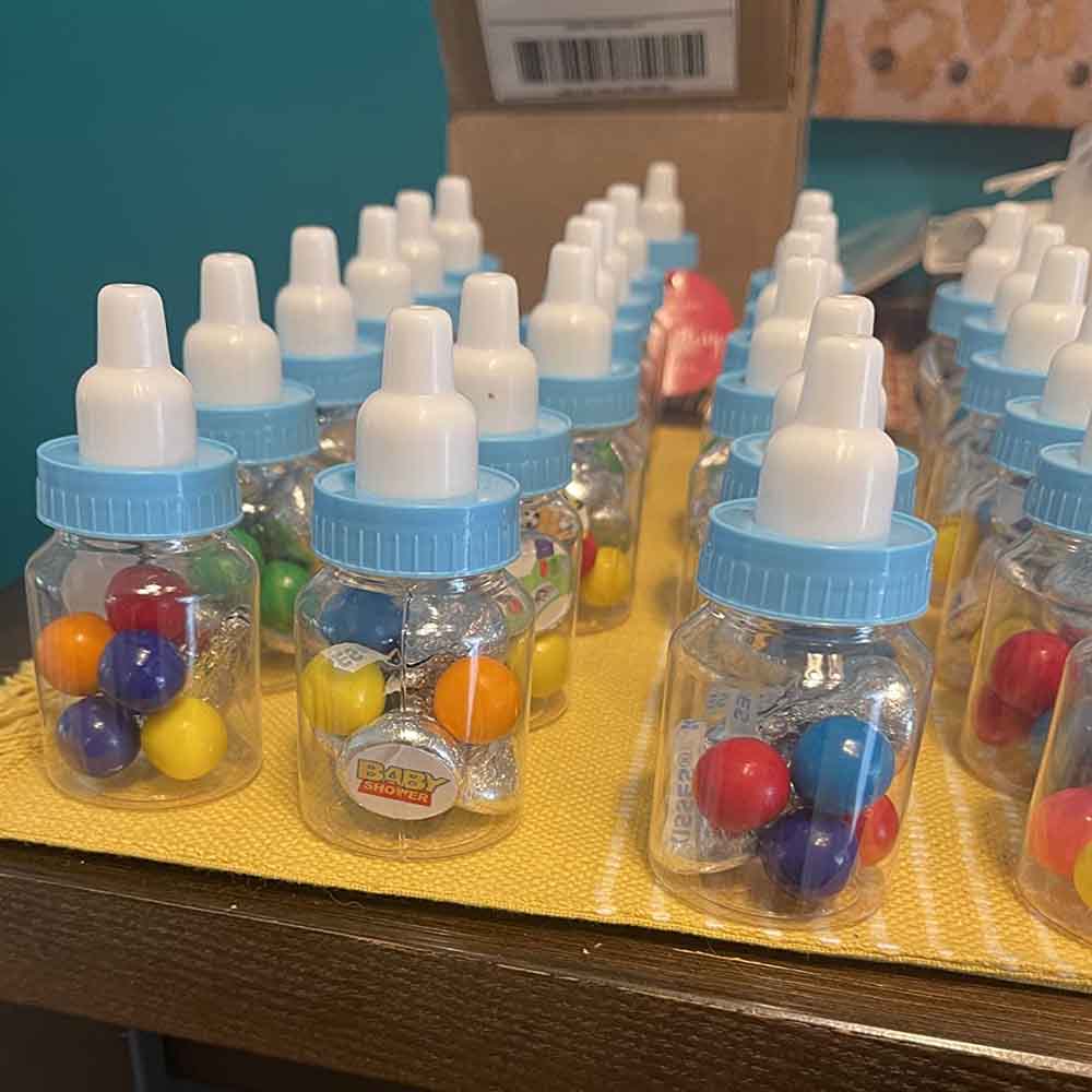 12pcs Mini Baby Bottles Candy Box with Sticker Label Baby Shower Favor Boxes Boys Girls Gender Reveal Party Chocolate Candy Box