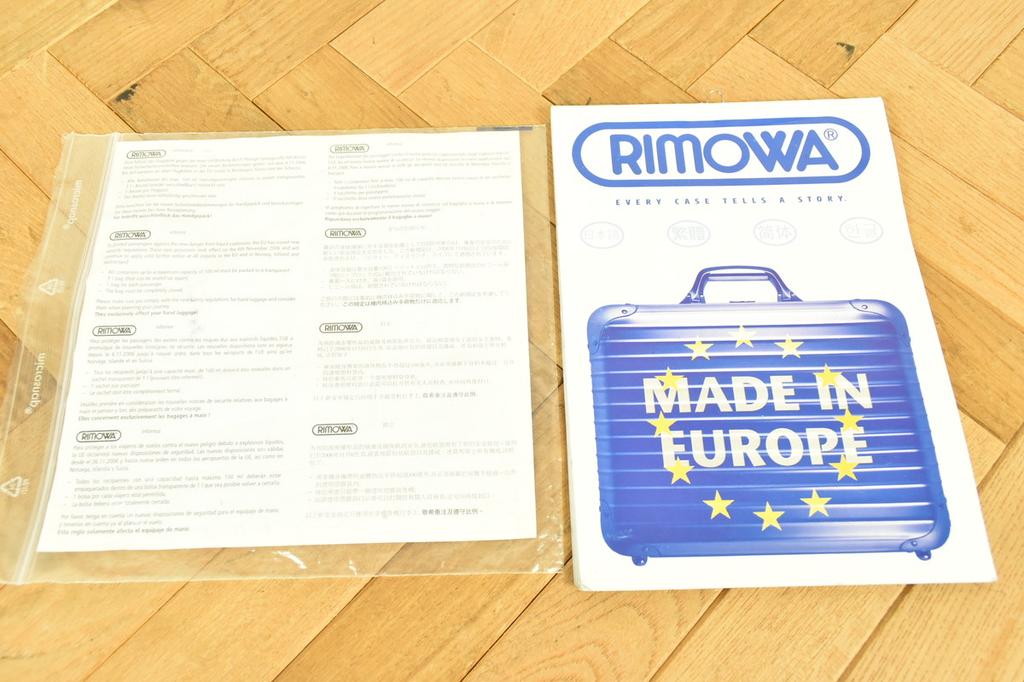Rimowa Salsa Suitcase Carry-On Gloss Black Polycarbonate 33L from Germany