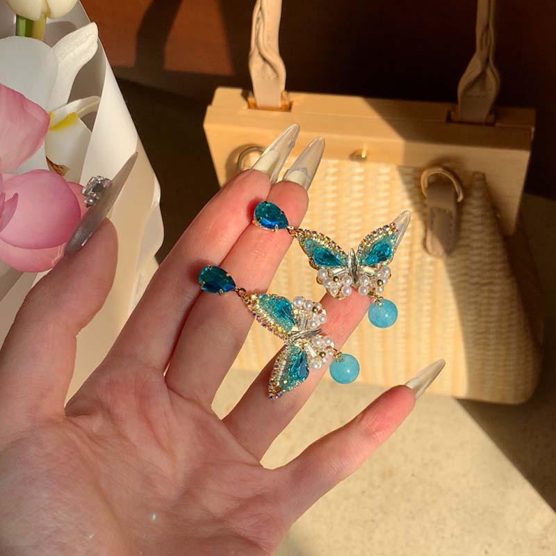 Butterfly Pendant Earrings Women's Exquisite Fashion Design Earrings High-end Versatile Earrings