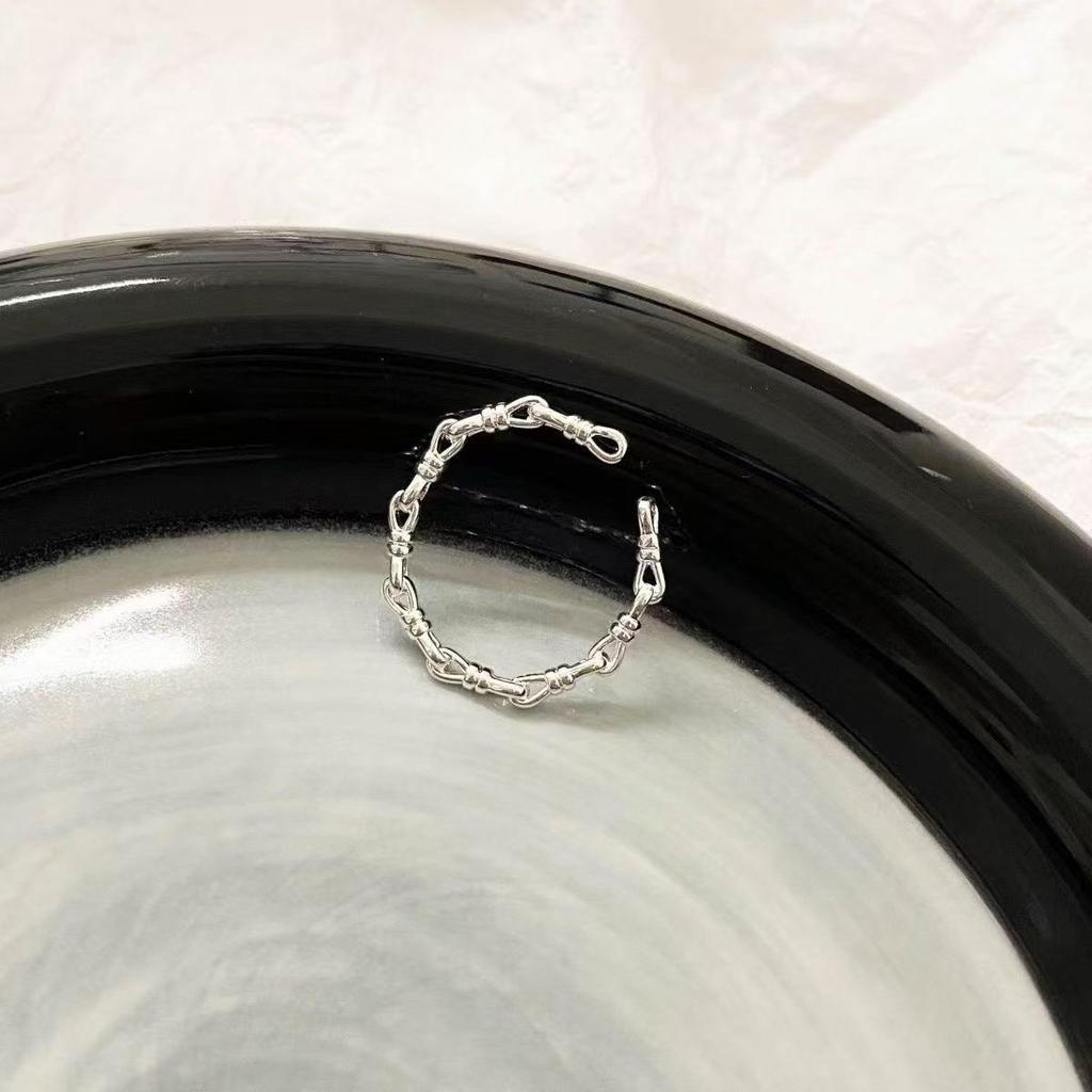 Elegant Moonstone Silver Ring – Versatile Cool Design with Hollowed Details