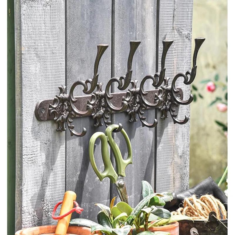 European Retro Style Cast Iron Clothing Hook Courtyard Entrance Coat Umbrella Metal Storage Rack Wall Mounted Wall Decoration