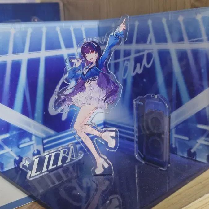 

Lilpa Acrylic Diorama