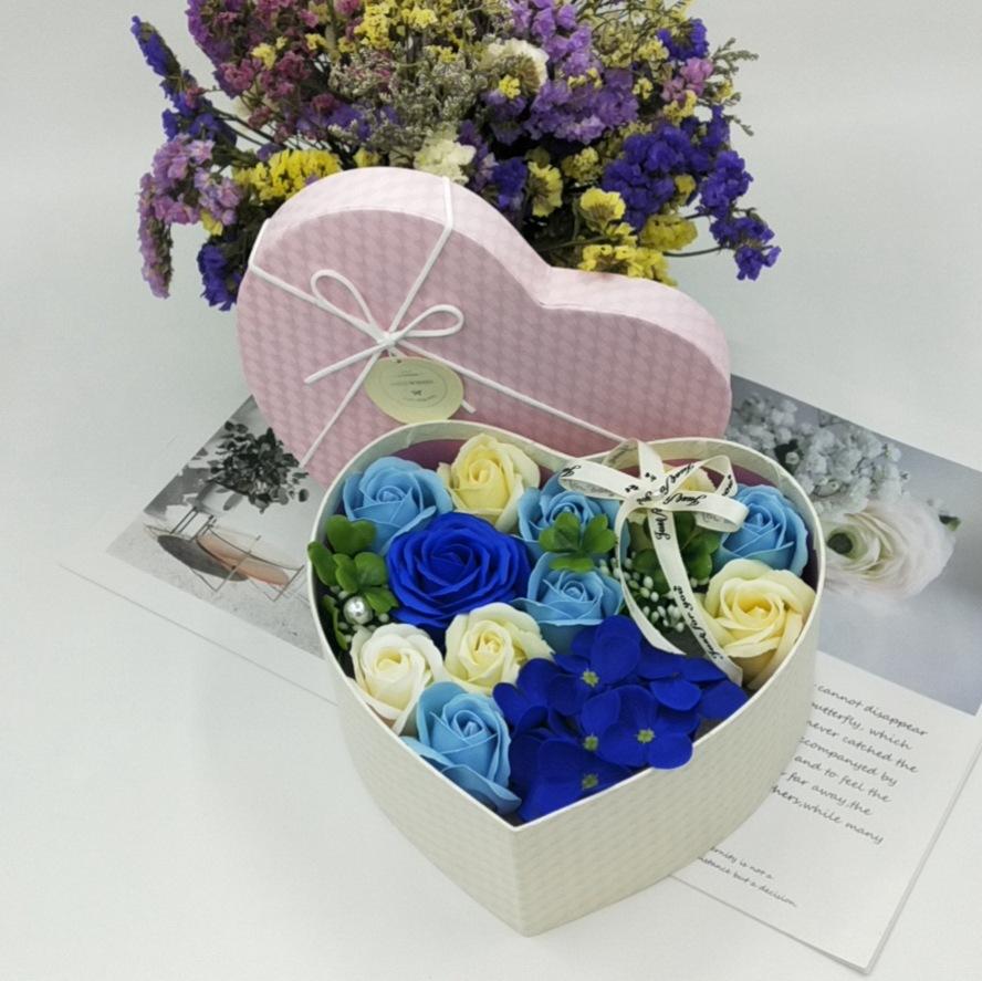 Teacher'S Day Valentine'S Day Gift Soap Flower Heart Shaped Gift Box Christmas Creative Romantic Birthday Gift Soap Flower