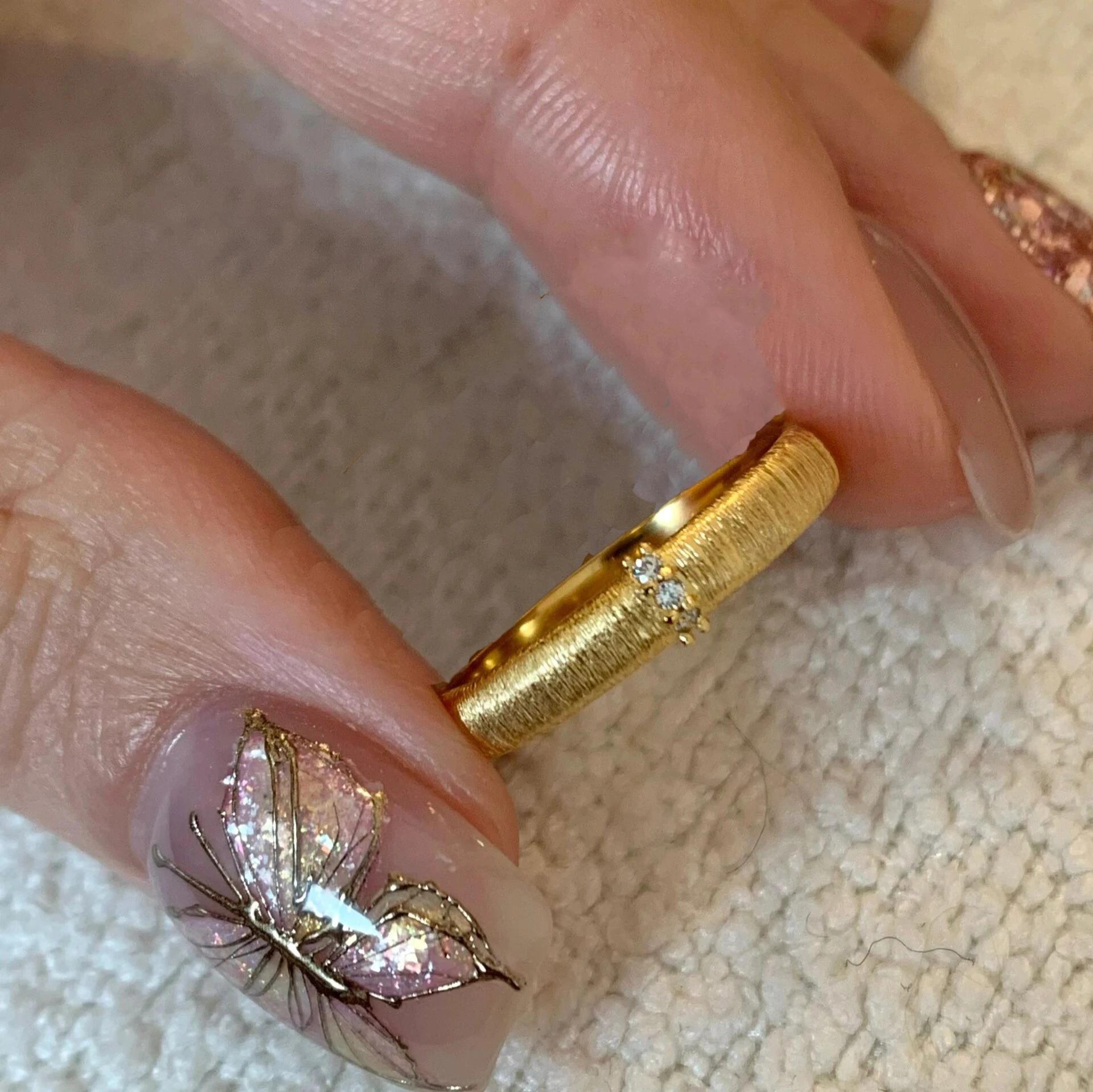 

Vintage Brushed Metal Matte Ring for Women Girl Gold Color Frosting Texture Zircon Engagement Design Jewelry Gifts