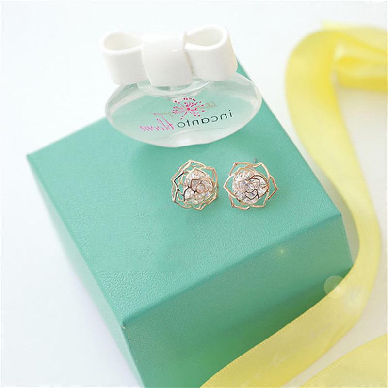 Korean Retro Rose Flower Stud Earrings - New Fashionable Accessories for Women and Students