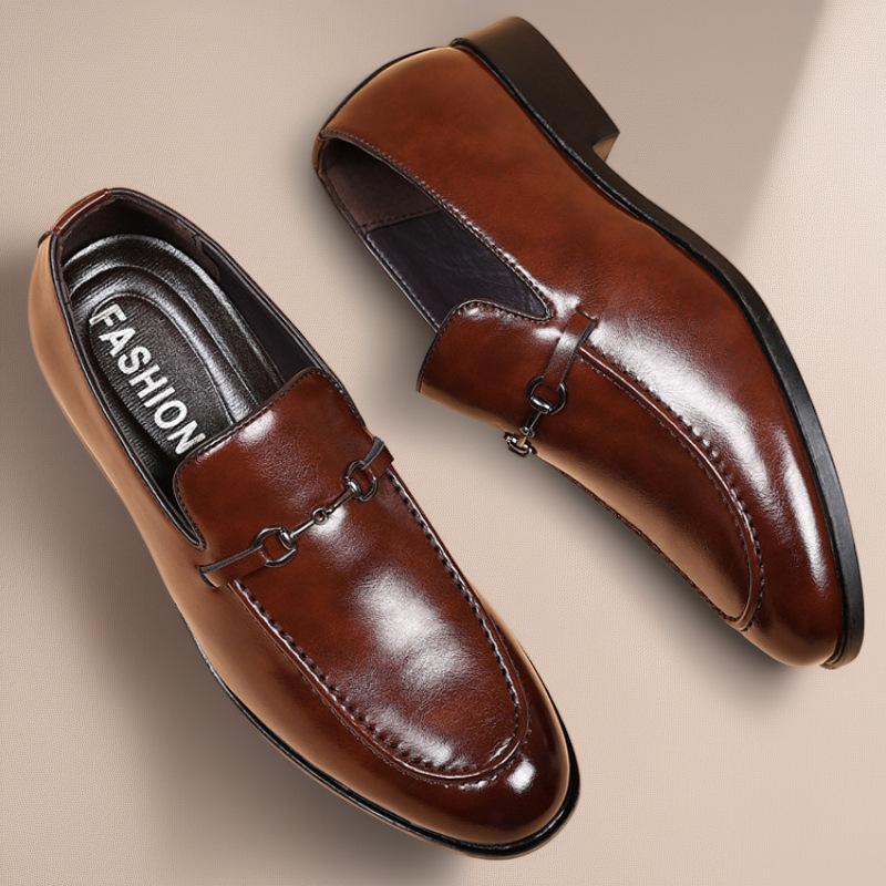 

2025 large size leather shoes men s new business dress casual shoes men s British and Korean version pointed large size shoes 48