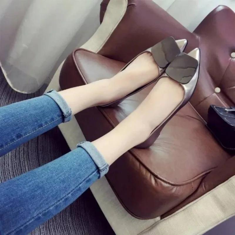 Fashion Woman Flats Office Glossy With Heel Leather Casual Popular Chic and Elegant Young Cheap Liquidation Spring Point Shoes for Women