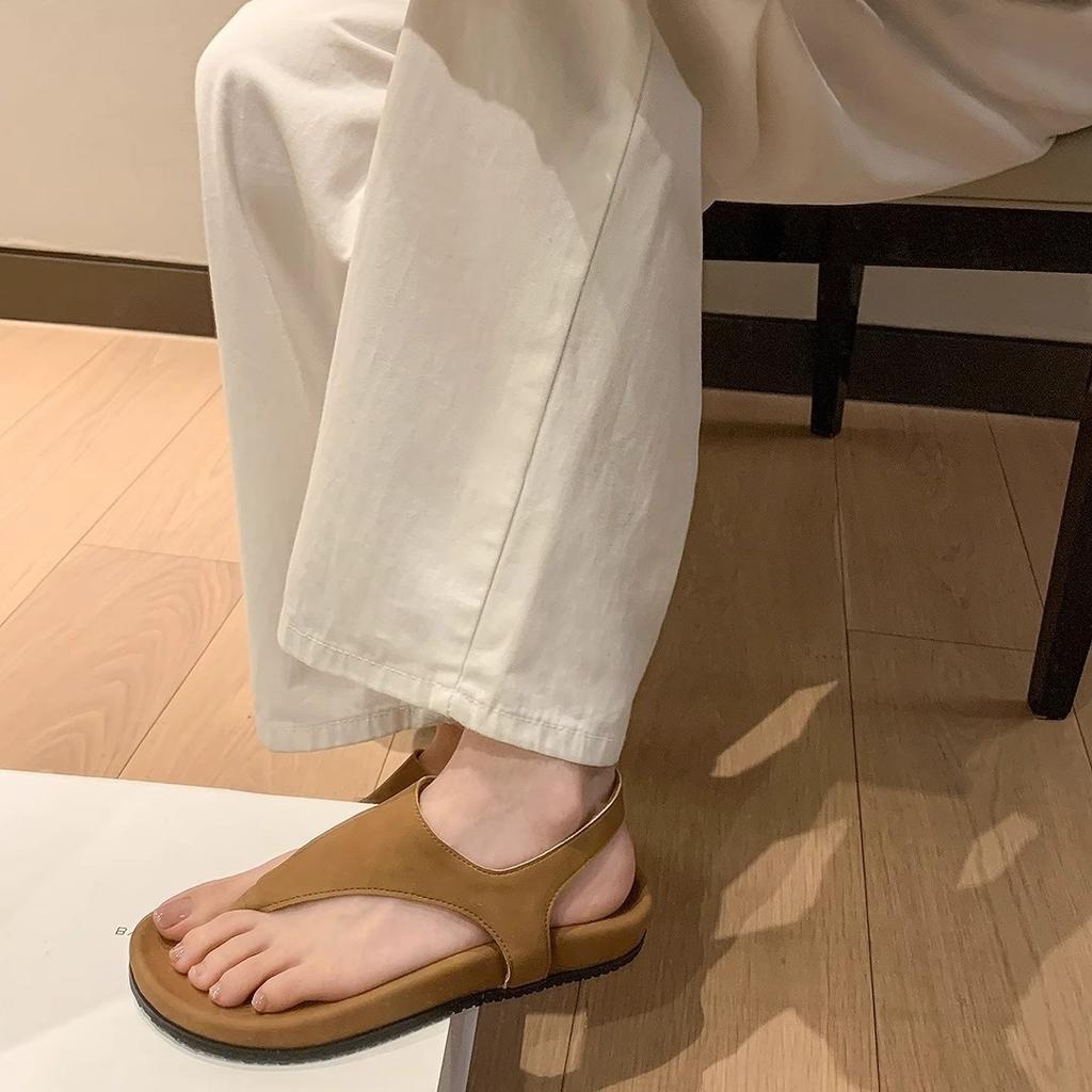 Spot second hair! Fashion versatile new minimalist herringbone clip feet casual thick-soled beach Roman sandals women's summer