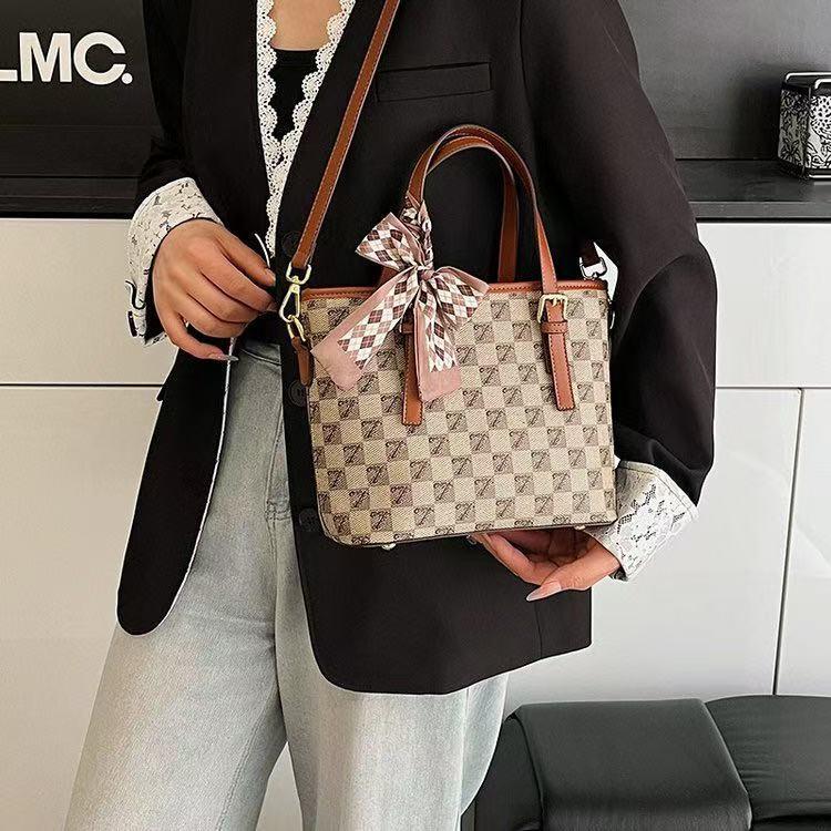 2025 Popular Women's Luxury Commuter Bag: Stylish Handbag and Crossbody for Ladies