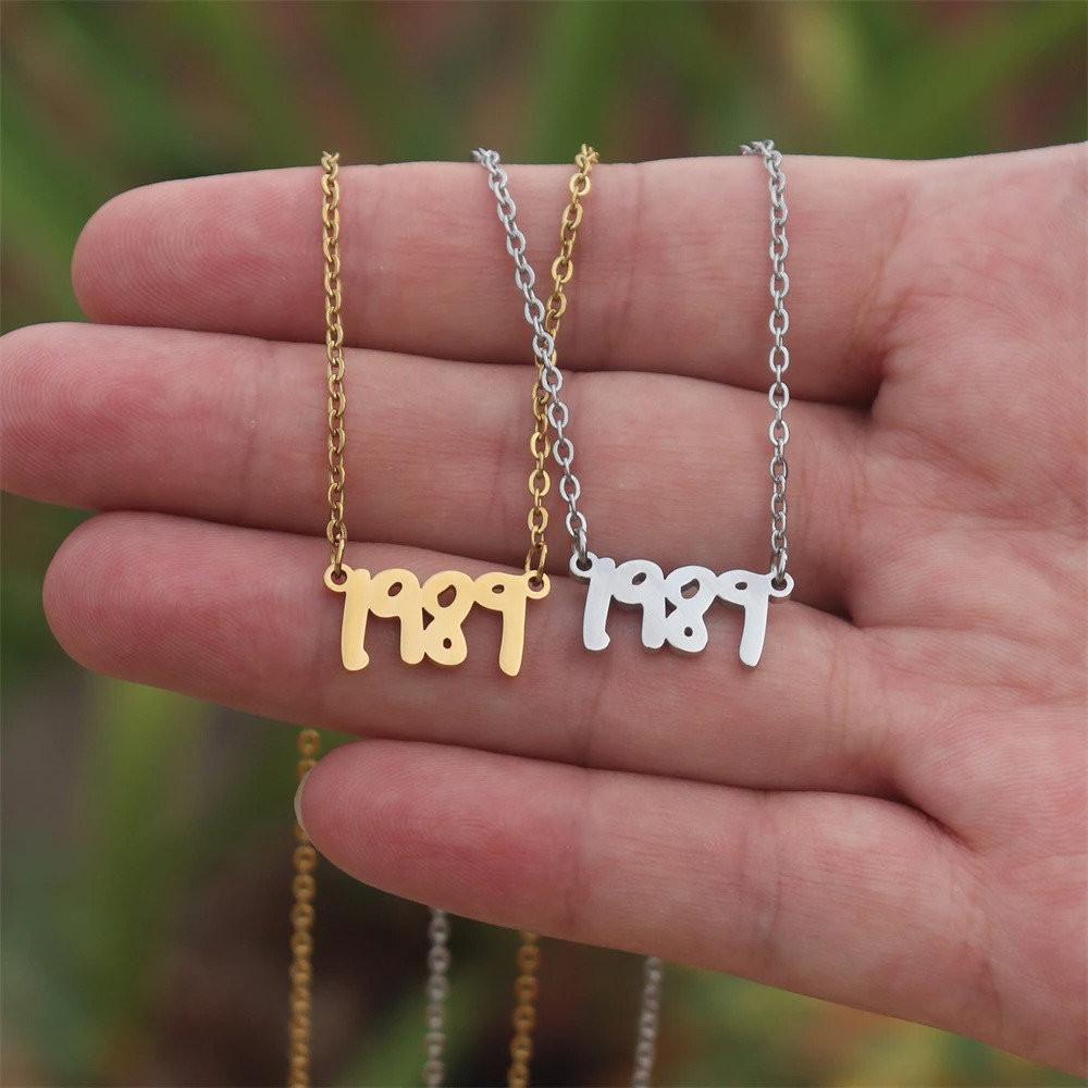 Taylor Digital Swift Signature Stainless Steel Necklace Pendant Letter Fashion