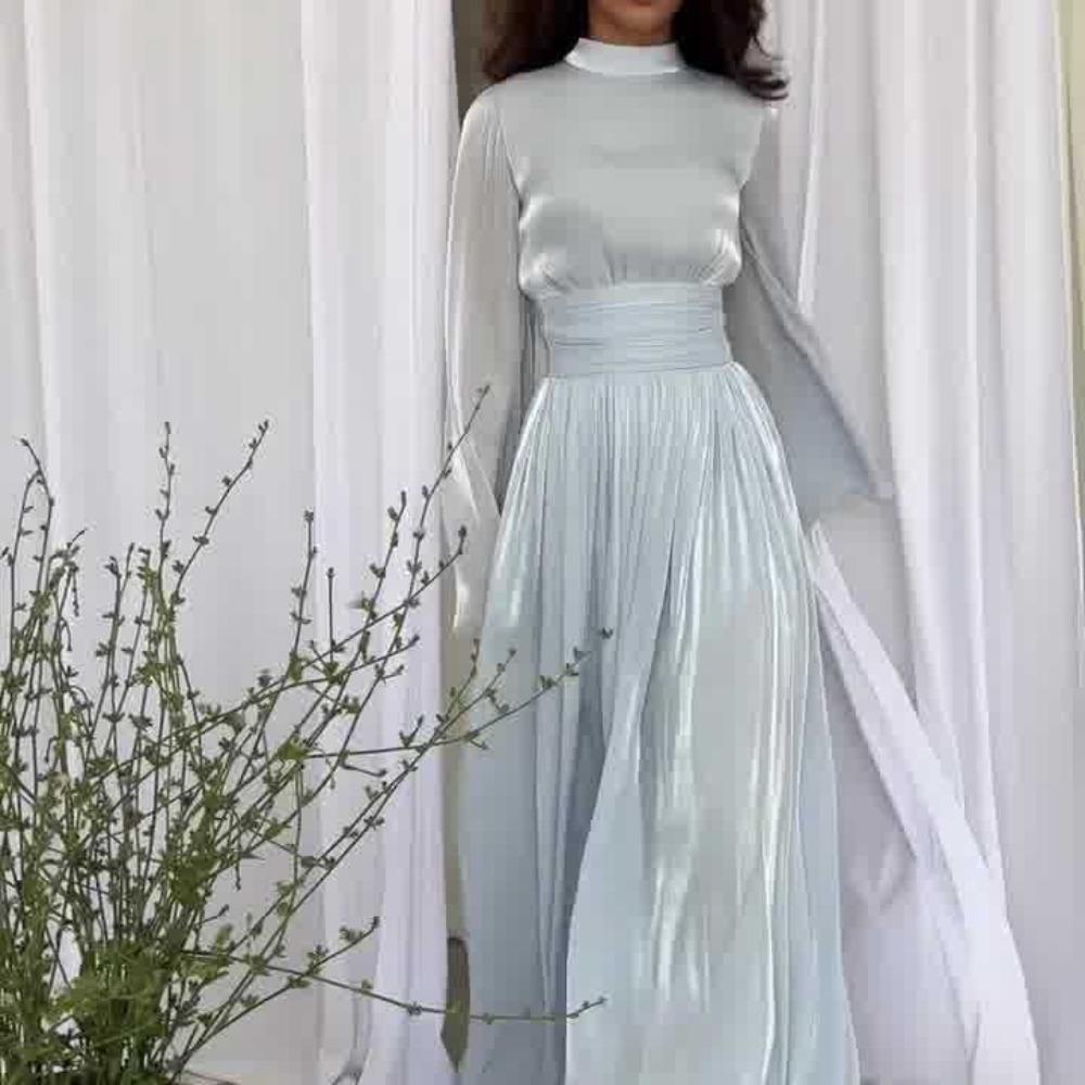 Women's Mock Neck Long Sleeve Maxi Dress Slim Fit High Waist Elegant Pleated Satin Formal Evening Midi Dress