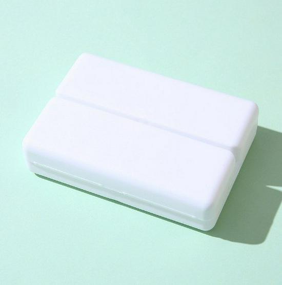 

Compact Magnetic 7-Compartment Double-Layer Pill Organizer