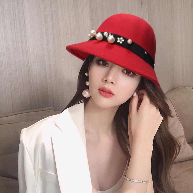 

2024 Autumn/Winter Women s Korean Style Wool Felt Fedora with Vintage Pearl Detail - Versatile Fashion Bucket Hat Adjustable