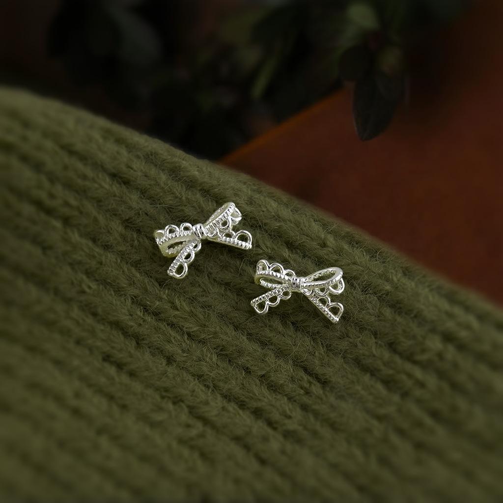 Female Minimalist Fashionable Versatile Hollow Bow Earrings 1 pair