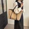 Fashion and leisure shoulder tote bag women's large-capacity autumn and winter versatile high-end commuter armpit bag
