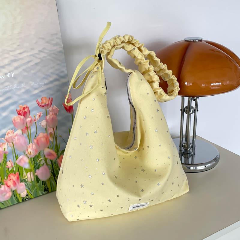 

Korean Style Polka Dot Canvas Tote Bag New Large Capacity Fashiable and Versatile Commuting Bag Casual and Simple Shoulder Bag