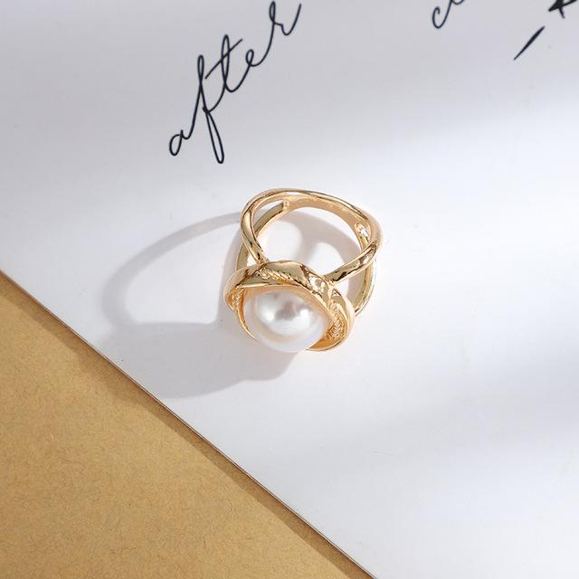 Dámská móda Hedvábná šála Spona Perla Kamínky Brože Pro ženy Kovový kroužek Spona na šál Špendlík Oděvní doplňky