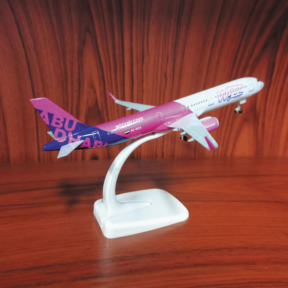 Display 20CM Wizz Airways Aviation Model Aircraft A321 1/400 Scale Diecast Metal Alloy Plane With Stand Airplane Collection