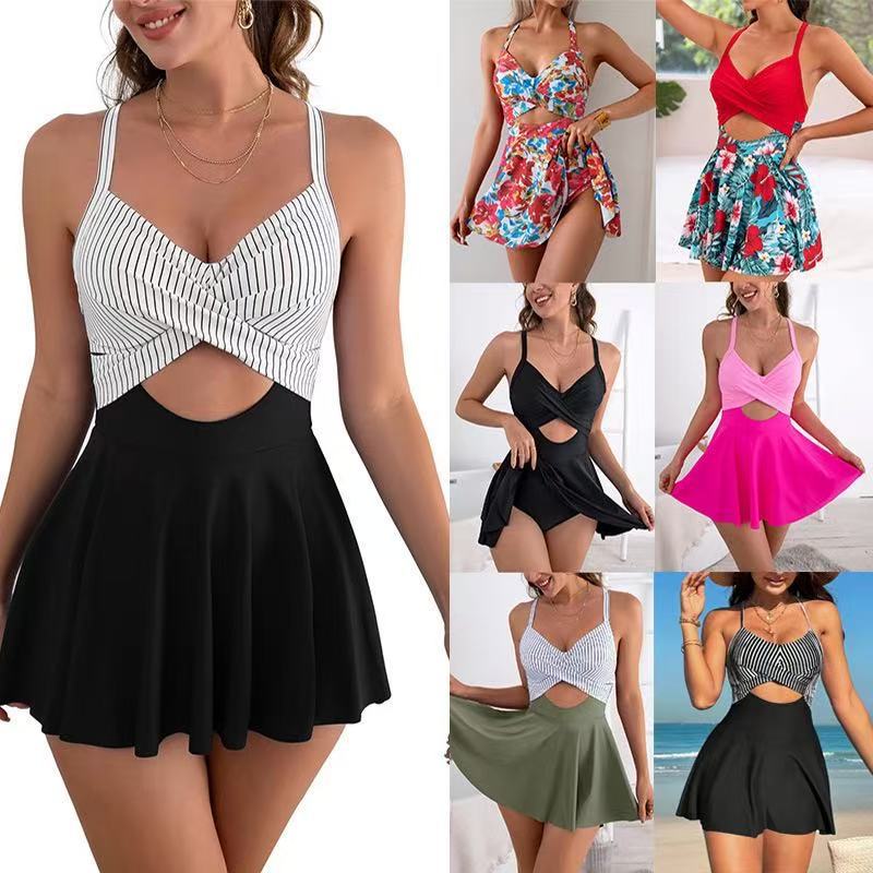 2026 New European American Printed One Piece Swimsuit for Women, Fashion Gathered Bust Backless Tie Design Bathing Suit