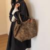 Leopard Tote Bags for Women Vintage Canvas Shoulder Bag Fashi Large Capacity Handbag For School Work Shopping