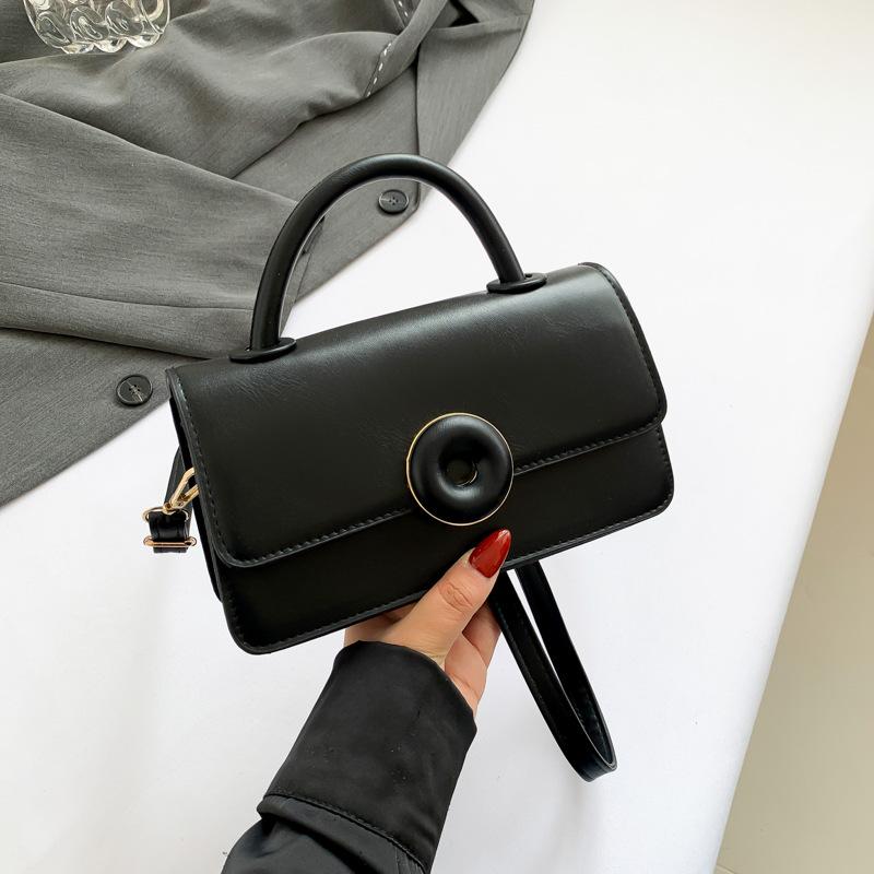 Spring and summer new casual small square bag niche design portable small bag female beautiful commuter shoulder bag