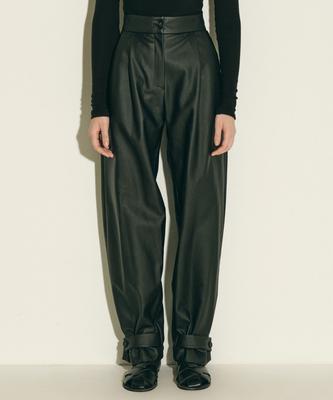 JUN BY JUN K Pow Leather Strap Pants_Black