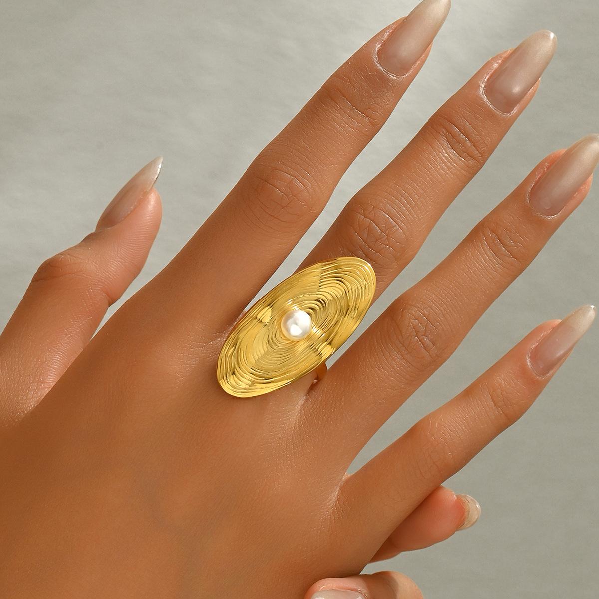 

Геометрическое кольцо в европейском и американском стиле с инкрустацией жемчугом, оригинальное кольцо с открытым дизайном в полоску, универсальное нишевое кольцо на указательный палец JZ1266