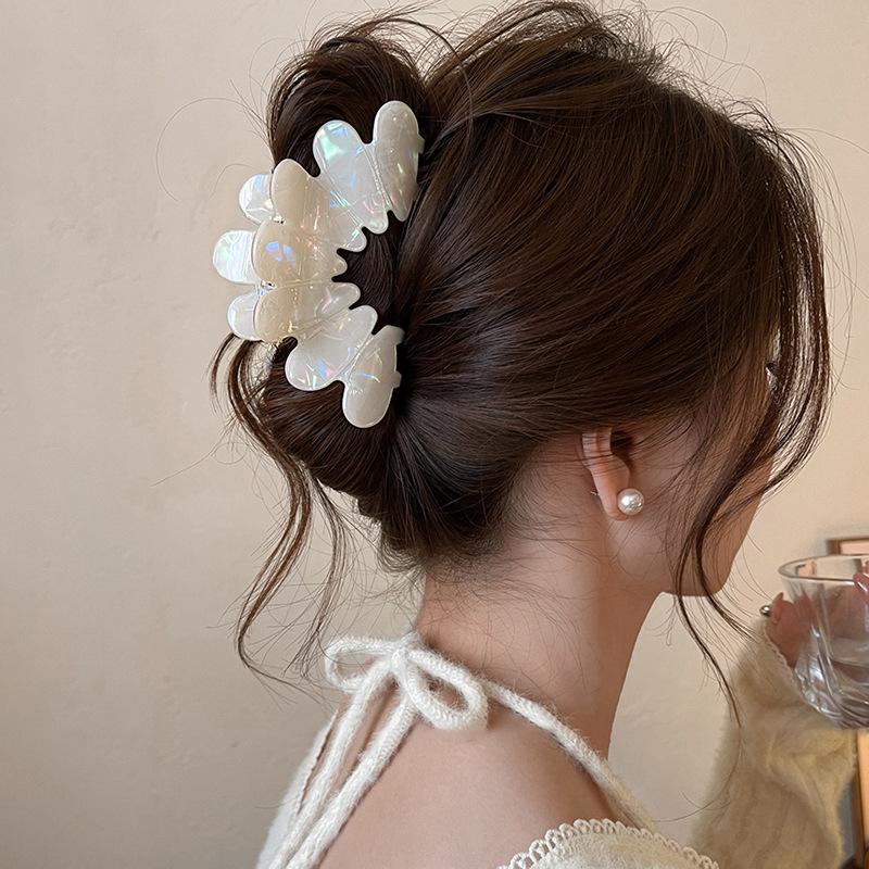 

Semicircular petals smudged acrylic hairpin French light luxury elegant back head shark clip fashion high-end hair accessories