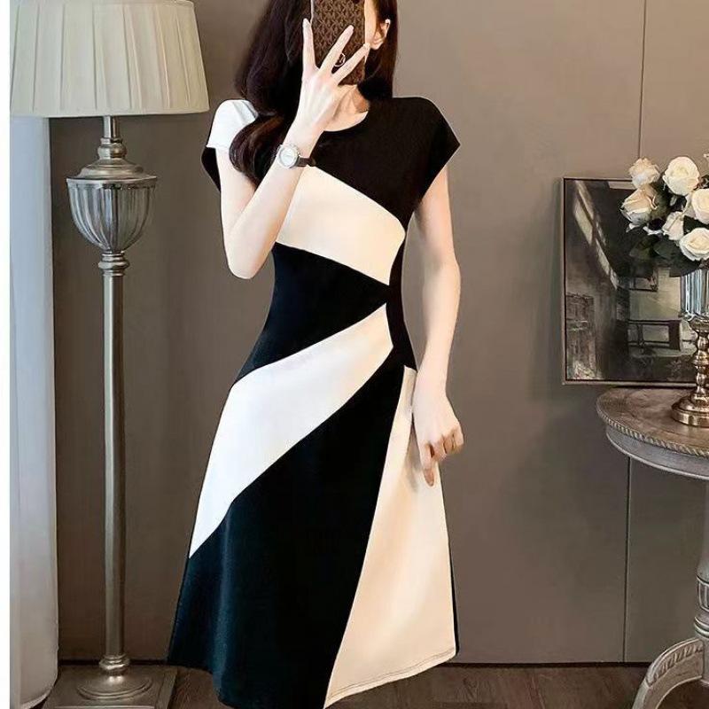 French dress summer new temperament waist thin high black and white splicing casual skirt