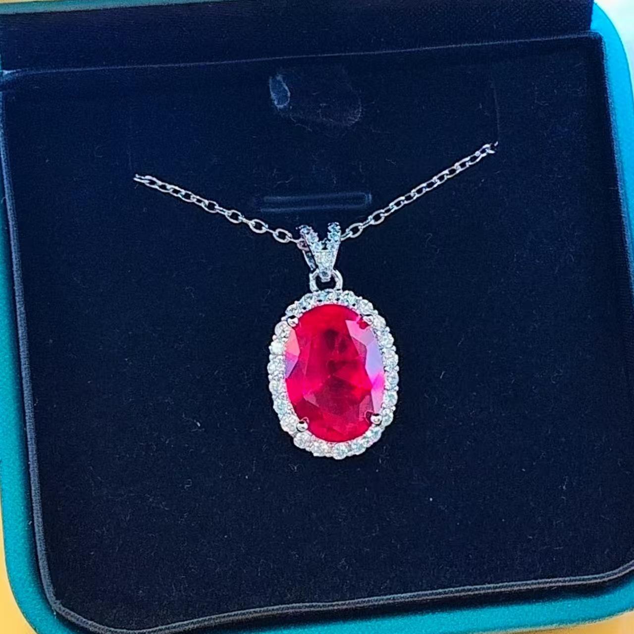 Ruby Pendant Necklace with Inlaid Red Corundum Gemstones Gold-Plated Copper