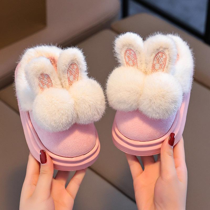 2024 Year of the Horse Girls' Heeled & Cotton Winter Shoes: Non-slip Plush Indoor Warmth for Kids.